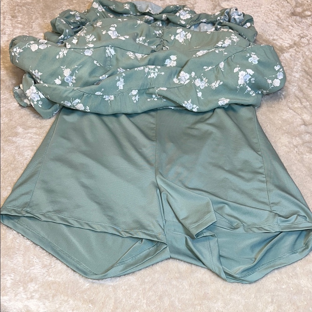 Hollister Green Tiered Skater Skirt Knee-Length Casual - Picture 7 of 9